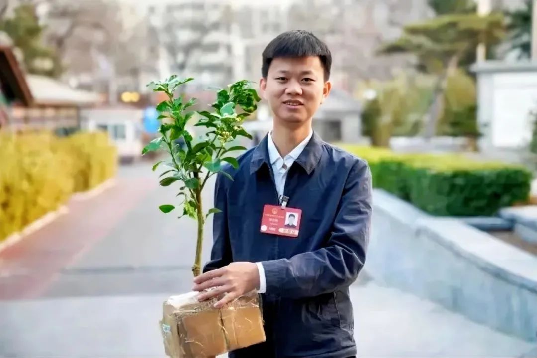 ?哇！五一簡約海報高級感拉滿_5_Aiven的設(shè)計日常哇_來自小紅書網(wǎng)頁版